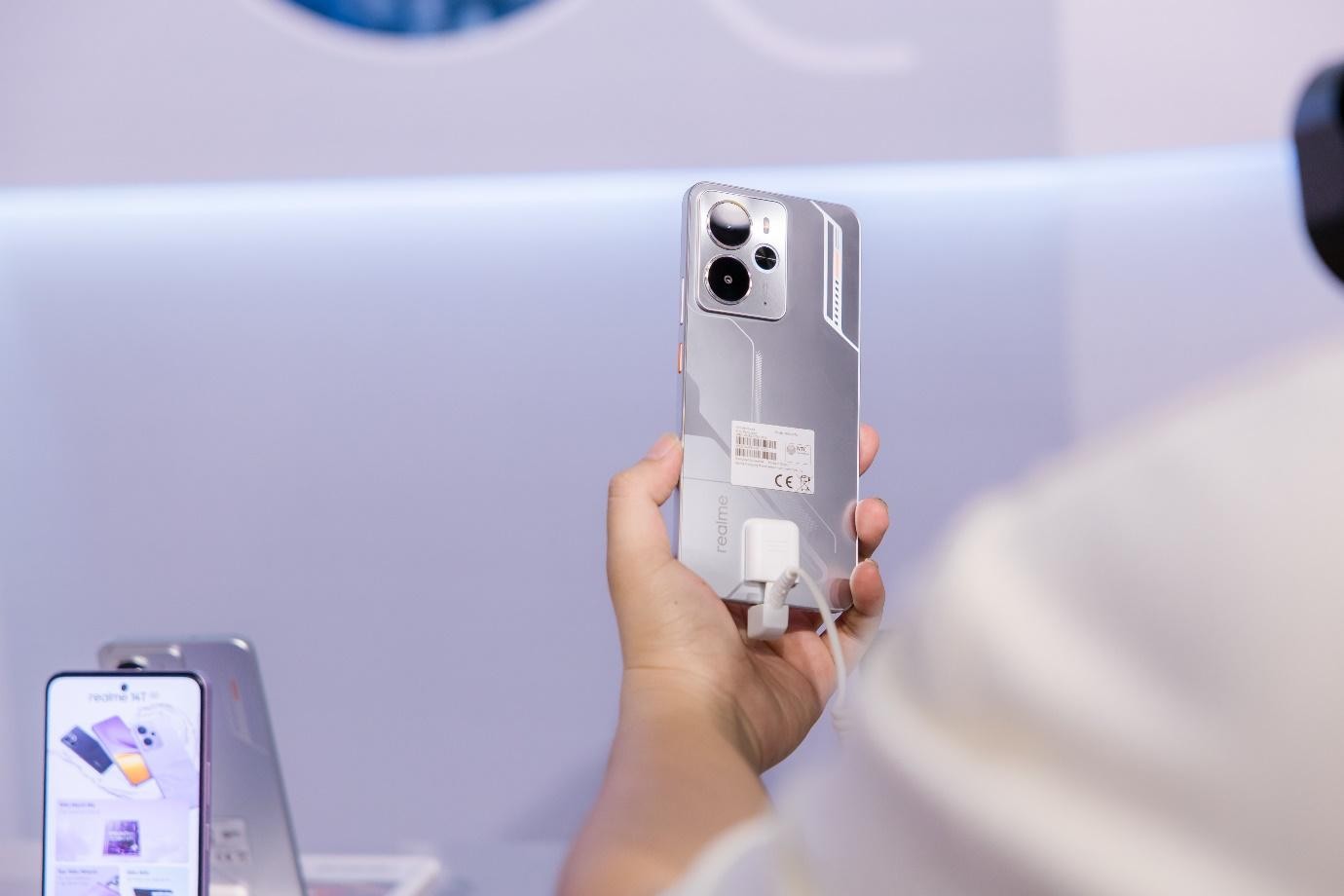 realme-2-1745805168.jpg