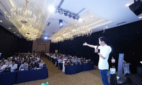 10 Năm Kinh Nghiệm Forex: Triết Lý Nào Giúp CEO Wisduni Võ Tiên Sanh Đào Tạo 2.000 Học Viên?