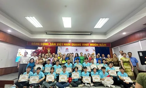 Học bổng toàn phần 100%: Học hệ cao đẳng + việc làm tại các doanh nghiệp FDI toàn quốc (Quỹ học bổng: Ươm mầm tri thức)