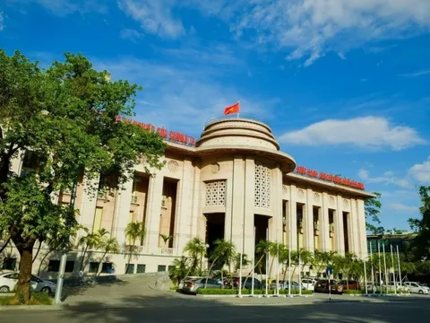 Lượng tín phiếu trúng thầu tăng trở lại trong phiên 26/10, lãi suất lên cao nhất từ đầu chu kỳ