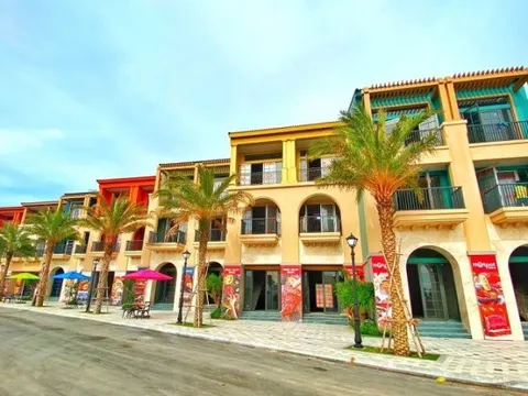 Shophouse biển – “nơi chôn tiền triệu đô” của nhà giàu