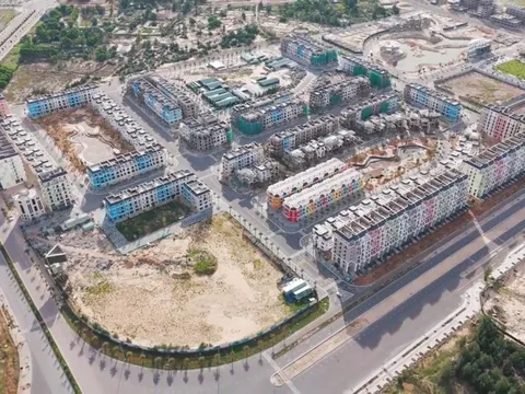 Mekong Group (VC3) bàn giao sổ đỏ cho khách hàng dự án La Celia City
