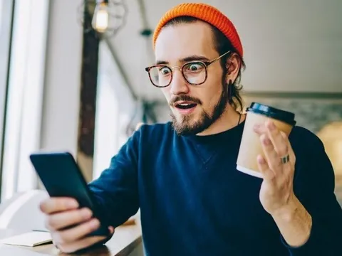 Doanh nghiệp bất động sản rút hồ sơ chào bán riêng lẻ, cổ phiếu bất ngờ tăng vọt
