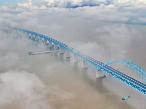 Cùng đoạn đường 350km, Trung Quốc chỉ mất 1h, Mỹ mất hơn 1,5h di chuyển khiến Giáo sư Mỹ thừa nhận: Công nghệ Trung Quốc quá đỉnh, Mỹ chưa thể làm được!