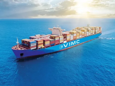 “Gã khổng lồ” ngành vận tải biển Việt Nam sắp chia cổ tức tiền mặt với tỷ lệ gây ngỡ ngàng, cổ phiếu bất ngờ tăng kịch trần