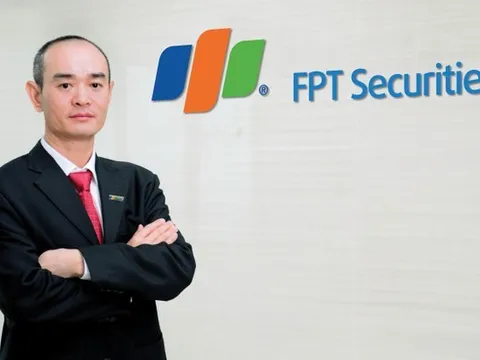 Tổng Giám đốc Chứng khoán FPT bán ra hàng triệu cổ phiếu với giá sàn