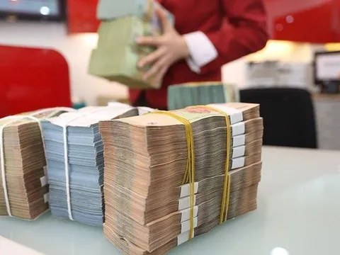 Gửi tiết kiệm tại ngân hàng nào hưởng lãi suất trên 7%/năm, không kèm điều kiện tiền tỷ?