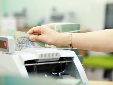 Lãi suất tiết kiệm tăng, tiền nhàn rỗi sẽ đổ vào kênh ngân hàng?