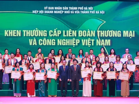 BIOVIET VINH DỰ ĐÓN NHẬN VINH DANH DOANH NGHIỆP TIÊU BIỂU THỦ ĐÔ NĂM 2024